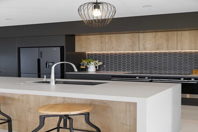 Photo of property in 37 Motukaraka Drive, Beachlands, Auckland, 2018