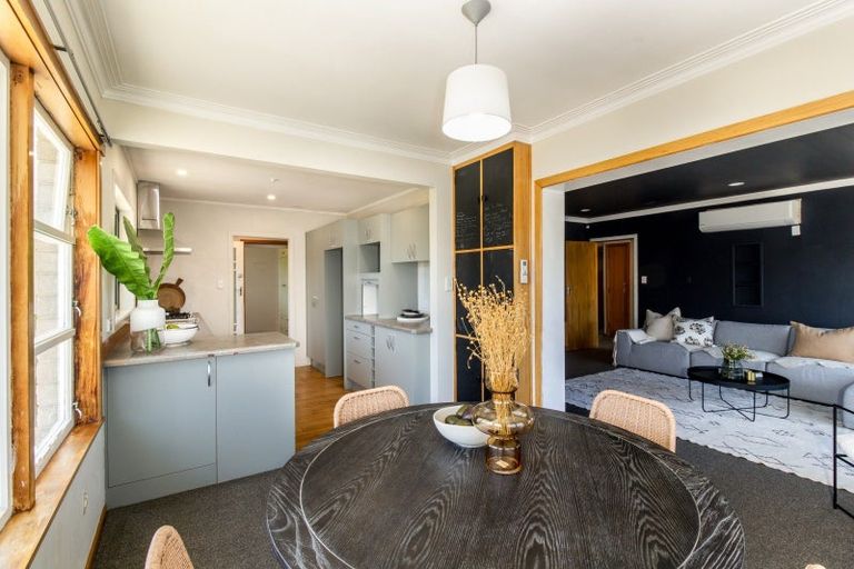 Photo of property in 15 Wyatt Avenue, Onekawa, Napier, 4110