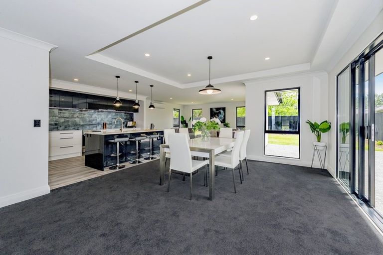 Photo of property in 15 Whitburn Avenue, Halswell, Christchurch, 8025