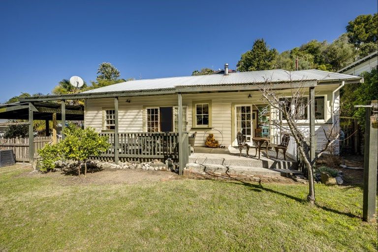 Photo of property in 47 Shakespeare Road, Bluff Hill, Napier, 4110