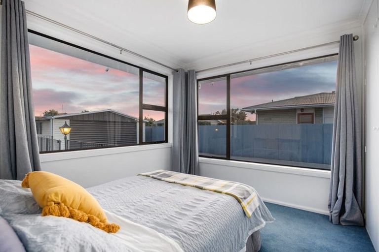 Photo of property in 15 Fairford Street, Bishopdale, Christchurch, 8053