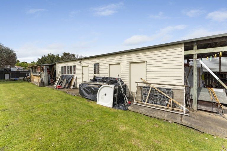 Photo of property in 13 Mckenzie Street, Levin, 5510