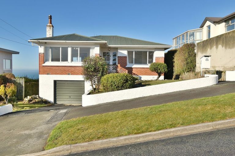 Photo of property in 131 Easther Crescent, Kew, Dunedin, 9012