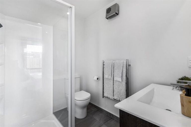 Photo of property in 11 El Patron Lane, Halswell, Christchurch, 8025