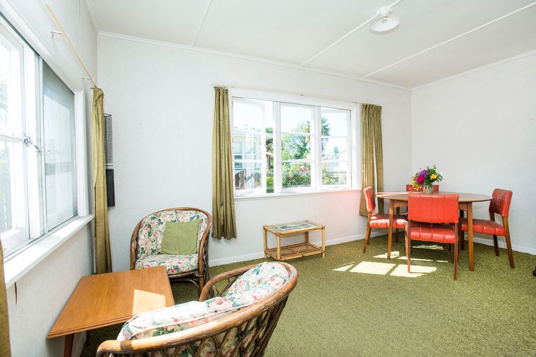 Photo of property in 26 Oak Street, Mangapapa, Gisborne, 4010