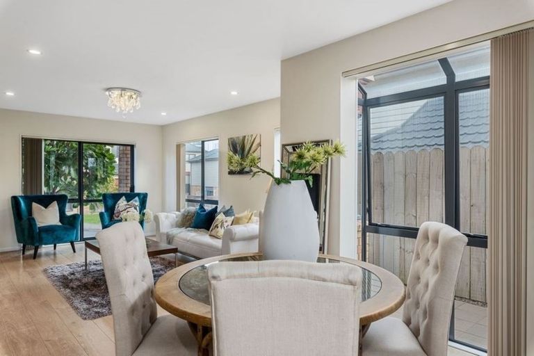 Photo of property in Hibiscus Garden, 3 Lavender Garden Lane, Oteha, Auckland, 0632