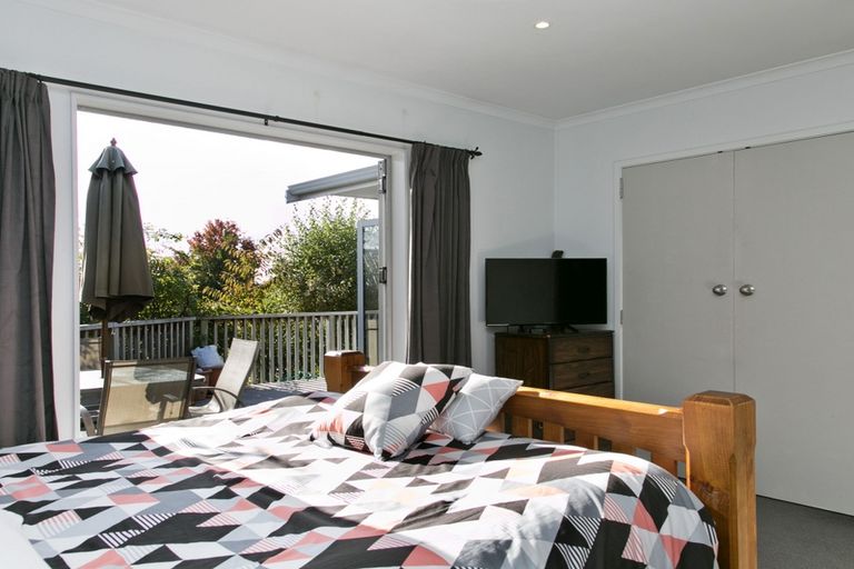 Photo of property in 132 Richmond Avenue, Richmond Heights, Taupo, 3330