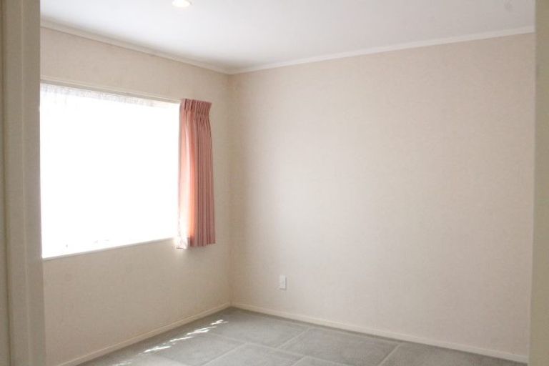 Photo of property in 26 Ballycullanie Place, Dannemora, Auckland, 2016