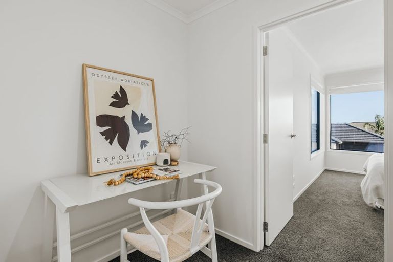 Photo of property in 19 Rehua Way, Papamoa, 3118