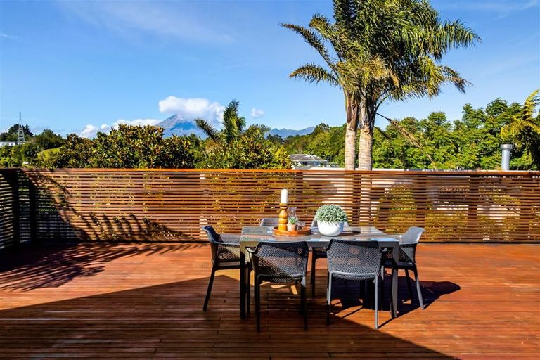 Photo of property in 15c Anderson Way, Highlands Park, New Plymouth, 4312