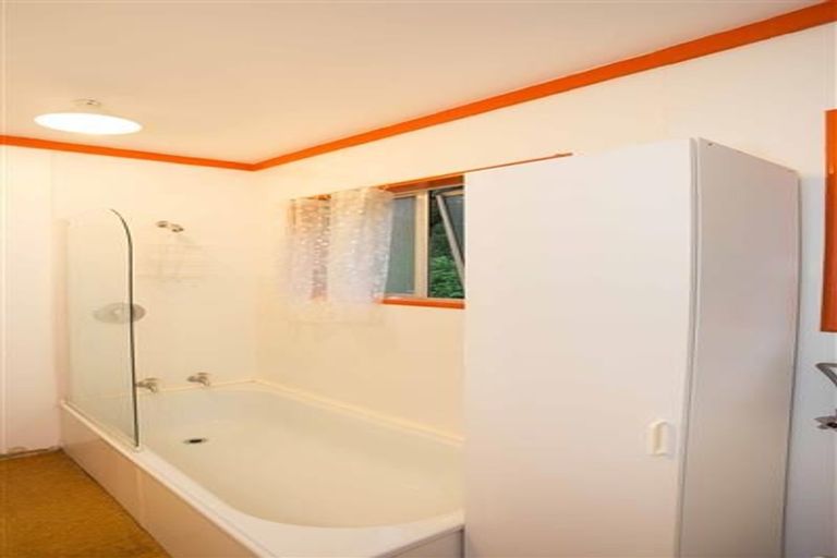 Photo of property in 3/106 Owhiro Bay Parade, Owhiro Bay, Wellington, 6023