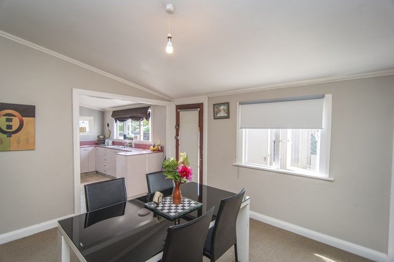 Photo of property in 18 Buchanan Street, Parkside, Timaru, 7910