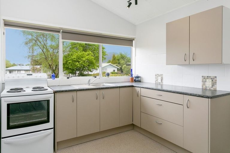 Photo of property in 65 Hinekura Avenue, Taupo, 3330