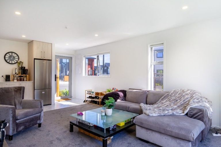 Photo of property in 1/5 Matata Place, Dallington, Christchurch, 8061