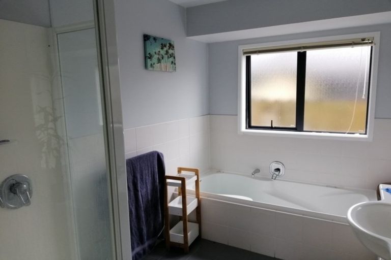 Photo of property in 187 Sturges Road, Henderson, Auckland, 0612