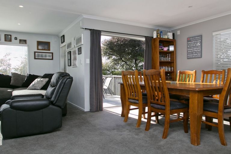 Photo of property in 132 Richmond Avenue, Richmond Heights, Taupo, 3330