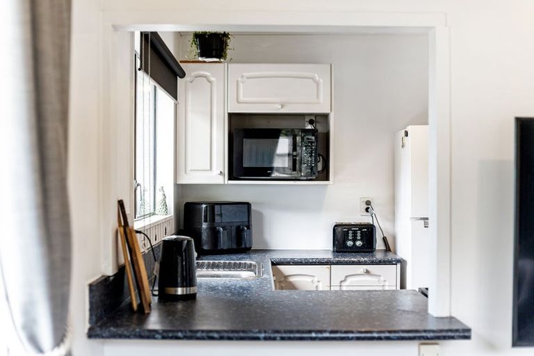 Photo of property in 35 Omapere Street, Whitby, Porirua, 5024