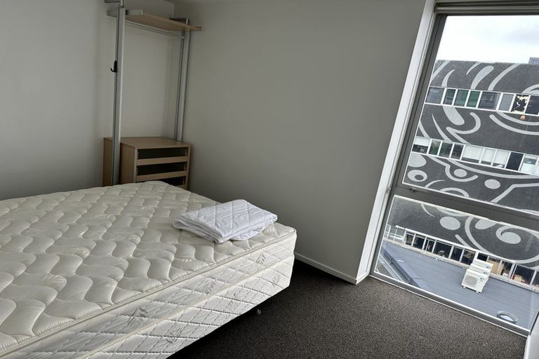 Photo of property in 2 Torrens Terrace, Mount Cook, Wellington, 6011