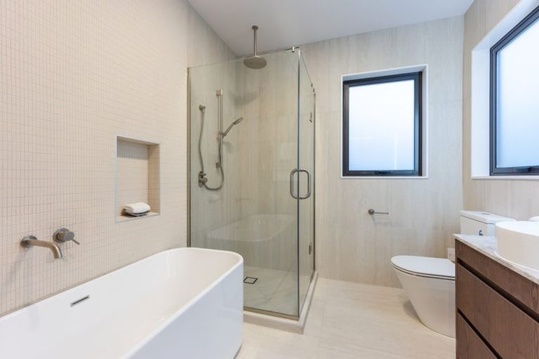 Photo of property in 53 Kumukumu Road, Long Bay, Auckland, 0630