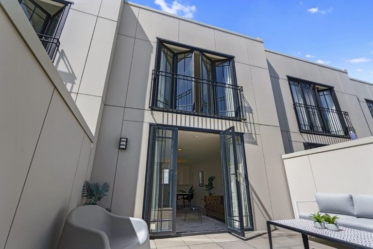 Property details for 1d/8 Farnham Street, Parnell, Auckland, 1052