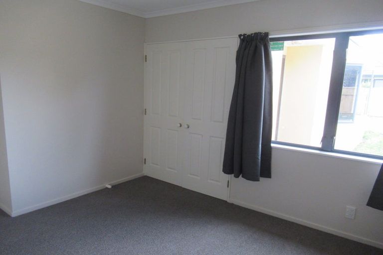 Photo of property in 41 Mary Huse Grove, Manor Park, Lower Hutt, 5019