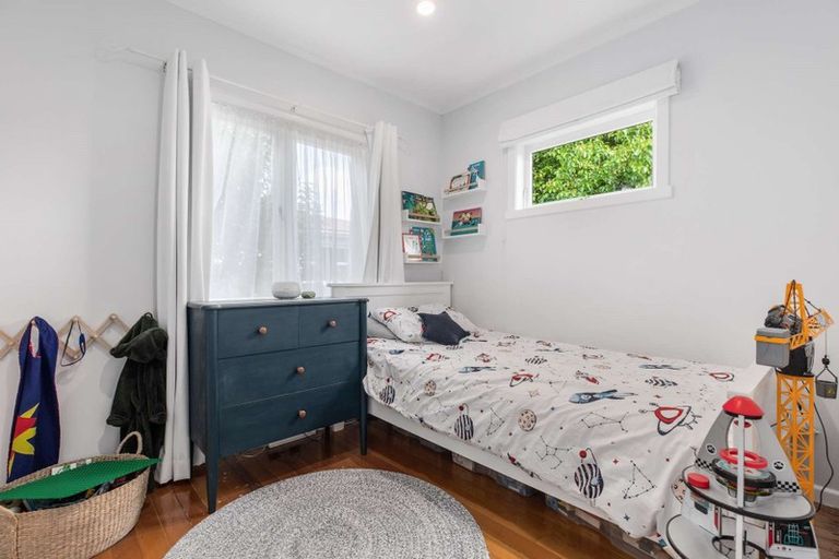 Photo of property in 1/26 Trentham Road, Papakura, 2110