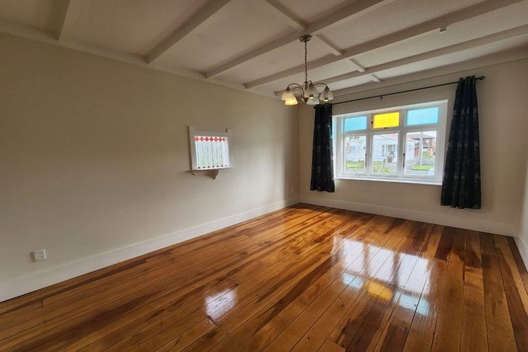 Photo of property in 8 Formby Avenue, Point Chevalier, Auckland, 1022