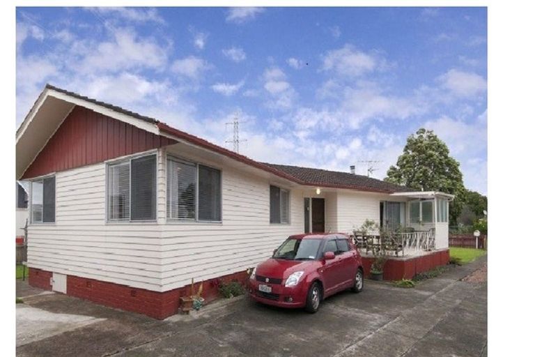 Photo of property in 62 Edgewater Drive, Pakuranga, Auckland, 2010