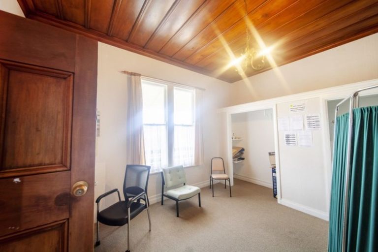 Photo of property in 85 Wellesley Road, Napier South, Napier, 4110