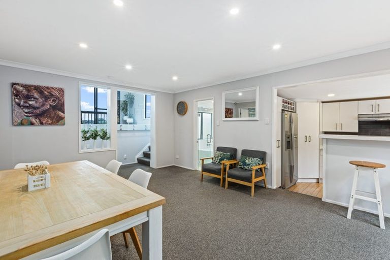 Photo of property in 504 Beach Road, Murrays Bay, Auckland, 0630