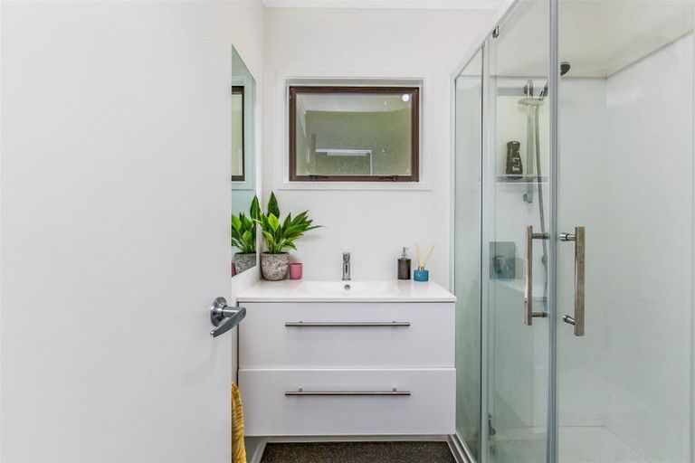 Photo of property in 63 Omapere Street, Whitby, Porirua, 5024