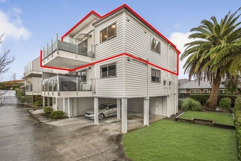 Photo of property in 12-14 Clevedon Road, Papakura, 2110