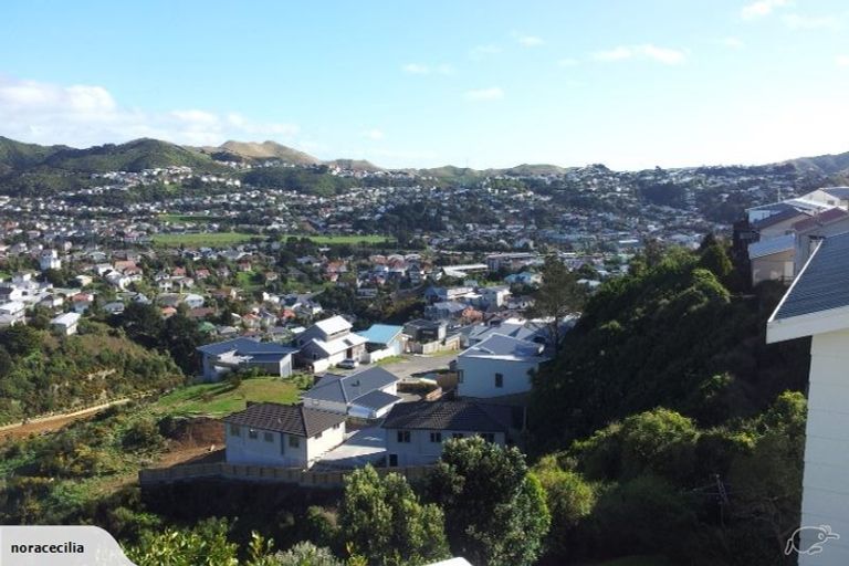 Photo of property in 6b Sunflower Way, Johnsonville, Wellington, 6037