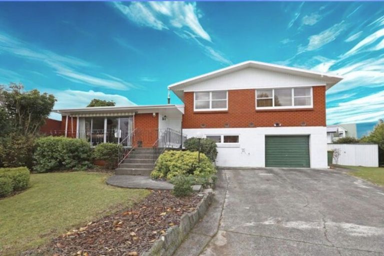 Photo of property in 2 Lansdowne Crescent, Glenview, Hamilton, 3206