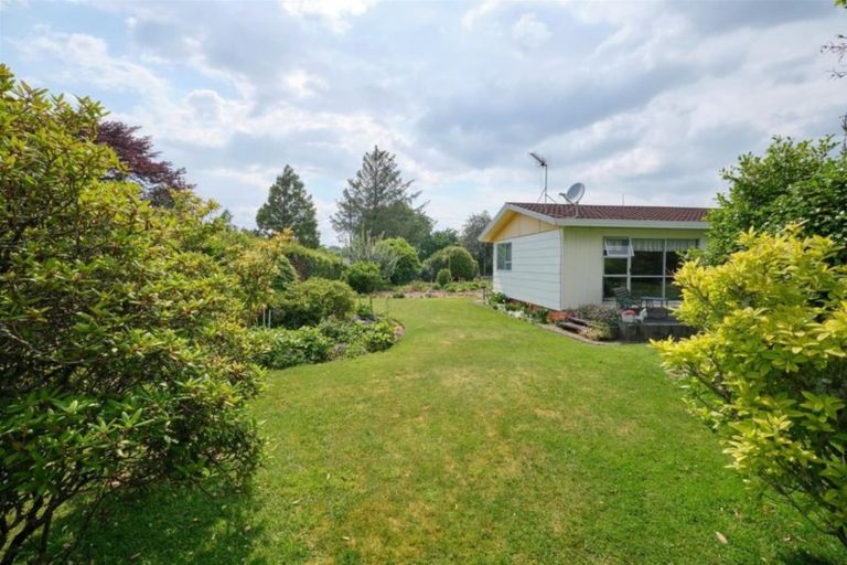 Photo of property in 33 Castle Street, Eltham, 4322