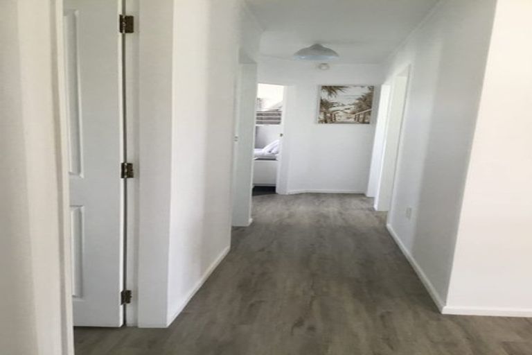 Photo of property in 5 Colenso Place, Otaki Beach, Otaki, 5512