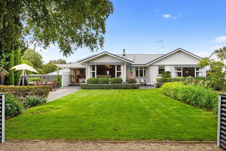 Photo of property in 2 Church Street, Amberley, 7410