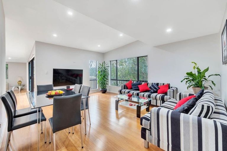 Photo of property in 50a Danbury Drive, Torbay, Auckland, 0630