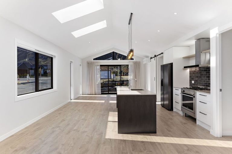 Photo of property in 87 Jack Hanley Drive, Jacks Point, Queenstown, 9371