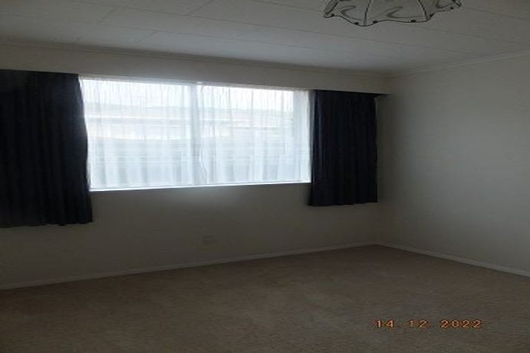 Photo of property in 1b Horoeka Street, Stokes Valley, Lower Hutt, 5019