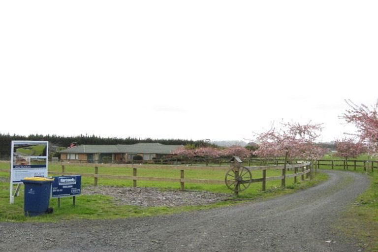 Photo of property in 6 Spedding Road, Whenuapai, Auckland, 0618