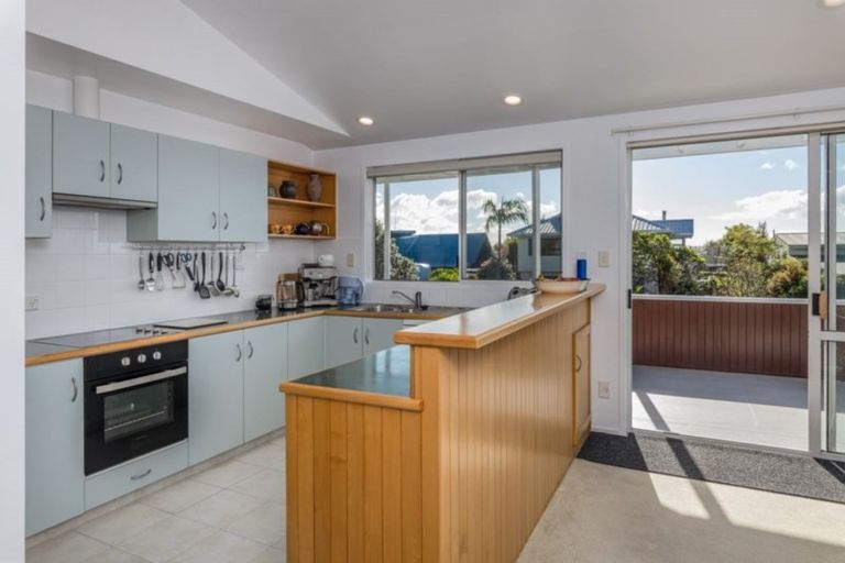 Photo of property in 86 Te Haumi Drive, Paihia, 0200