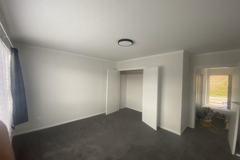 Photo of property in 15b Gribble Grove, Stokes Valley, Lower Hutt, 5019