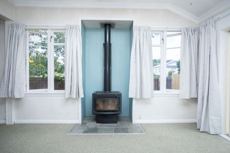 Photo of property in 5 Swinburn Street, Dannevirke, 4930