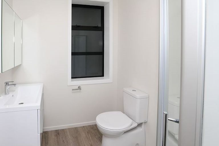 Photo of property in 102/3 Village Quarter Lane, Frankton, Hamilton, 3204