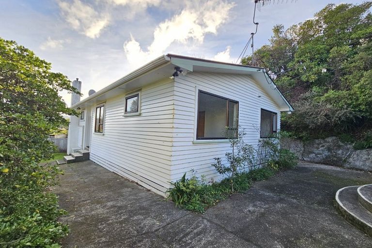 Photo of property in 48 Buckley Road, Southgate, Wellington, 6023