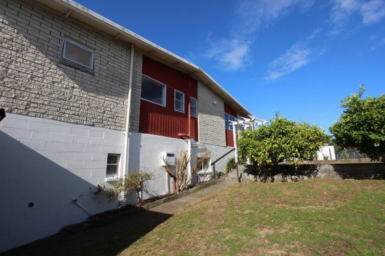 Photo of property in 1 Koromiko Street, Inglewood, 4330