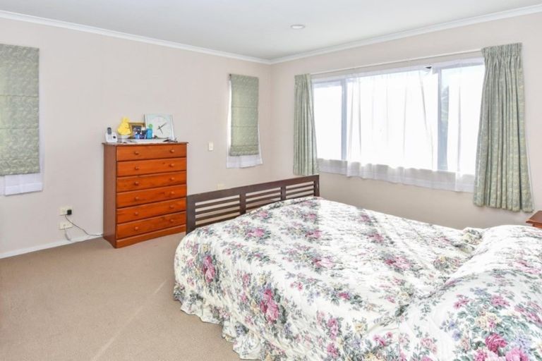 Photo of property in 98 Jeffs Road, Flat Bush, Auckland, 2016