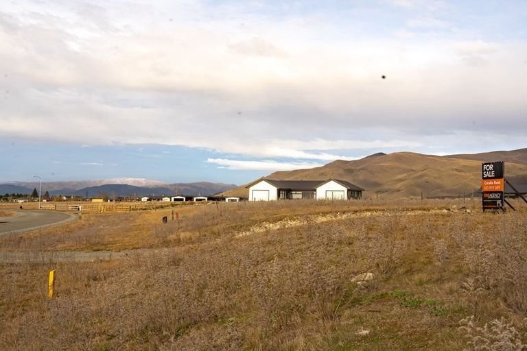 Photo of property in 15 Tussock Crescent, Twizel, 7901