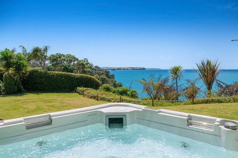 Photo of property in 859 Whangaparaoa Road, Manly, Whangaparaoa, 0930